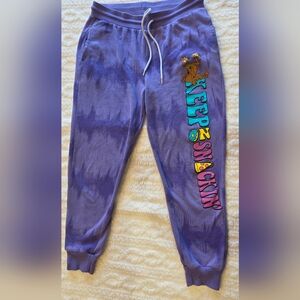 Scooby-Doo “Keep On Snackin’” Purple Tie-Dye Joggers | Medium